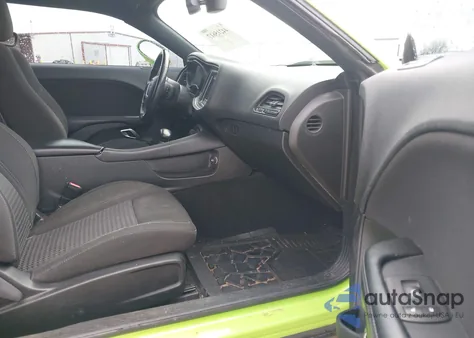 2019 Dodge Challenger Sxt z USA, uszkodzony, nr VIN 2C3CDZAG5KH741362